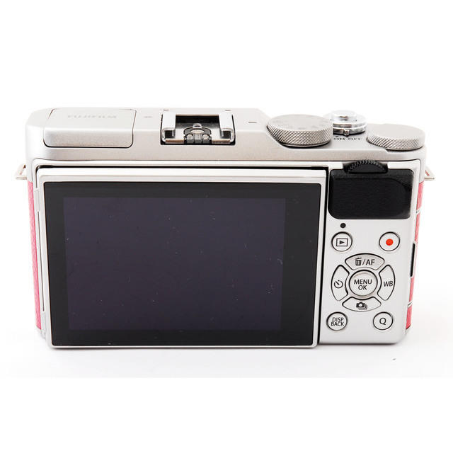 富士フイルム(フジフイルム)のスマホへ転送 自分撮り♪小型・軽量 Fujifilm X-A3 レンズキット スマホ/家電/カメラのカメラ(ミラーレス一眼)の商品写真