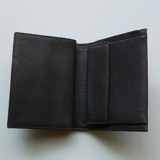 PRADA(プラダ)のPRADA　財布 レディースのファッション小物(財布)の商品写真