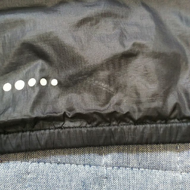 UNIQLO(ユニクロ)のユニクロボーイズ ナイロンパーカー キッズ/ベビー/マタニティのキッズ服男の子用(90cm~)(ジャケット/上着)の商品写真