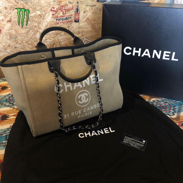 CHANEL(シャネル)のマリー様専用CHANEL ドーヴィルライン ベージュ レディースのバッグ(トートバッグ)の商品写真