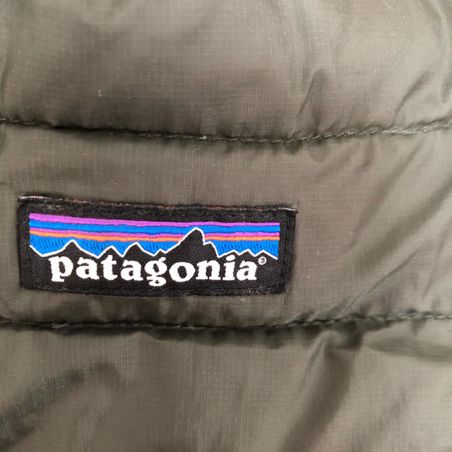 patagonia(パタゴニア)のリバーシブルダウン キッズ/ベビー/マタニティのベビー服(~85cm)(ジャケット/コート)の商品写真