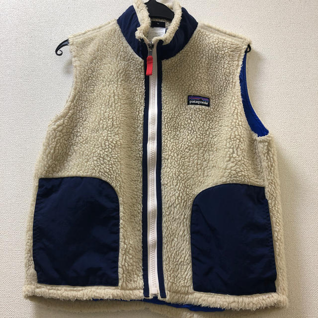 patagonia(パタゴニア)のパタゴニア フリースベスト キッズMサイズ キッズ/ベビー/マタニティのキッズ服男の子用(90cm~)(その他)の商品写真