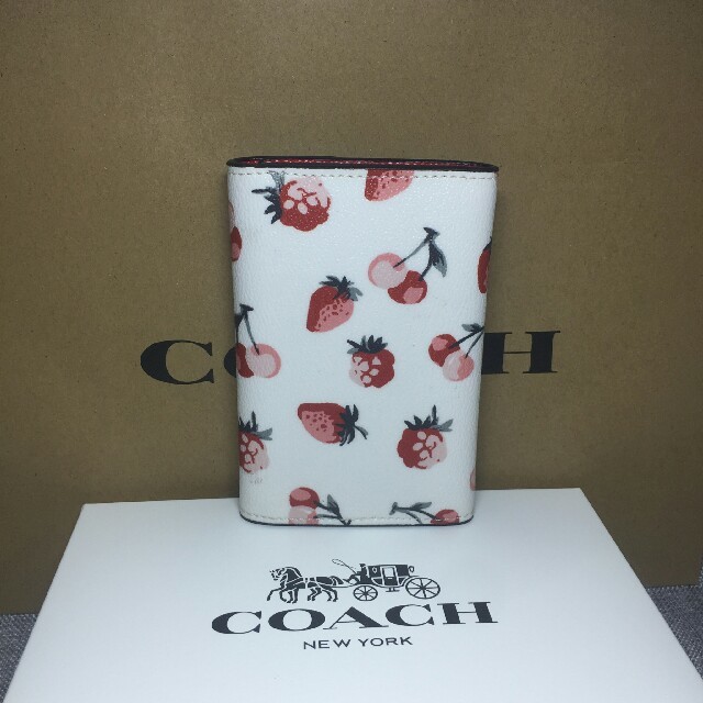 COACH(コーチ)の新品☆COACH コーチ キーケース  レディースのファッション小物(キーケース)の商品写真