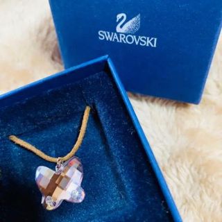 スワロフスキー(SWAROVSKI)のSWAROVSKI スワロフスキー ネックレス、ピンク、バタフライデザイン♫(ネックレス)