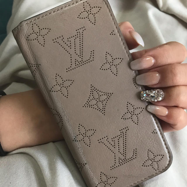 LOUIS VUITTON - マヒナ ルイヴィトンの通販