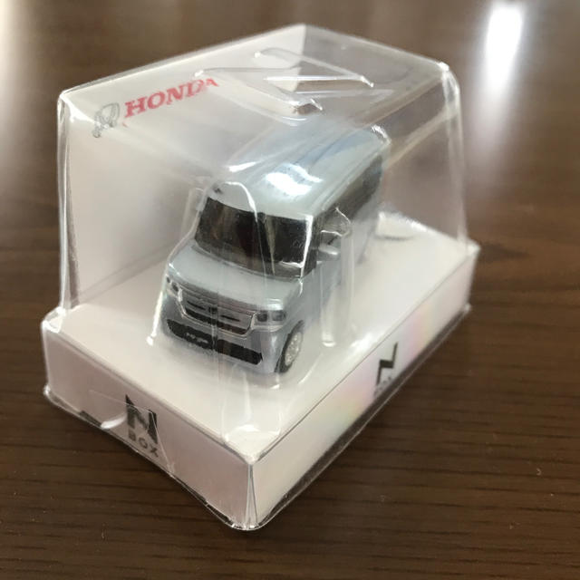 ホンダ(ホンダ)のホンダ N-BOX LEDカーキーホルダー メンズのファッション小物(キーホルダー)の商品写真