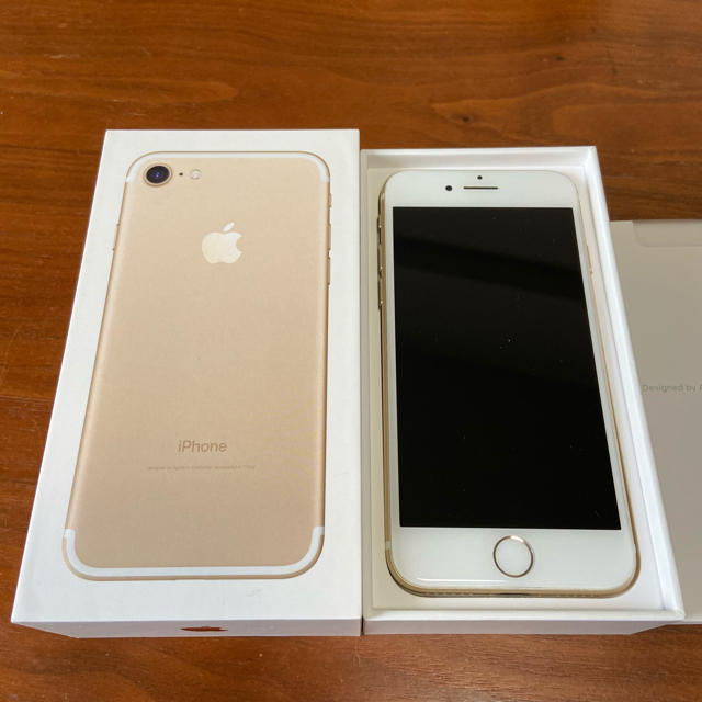 iPhone 7 Gold 128 GB SIMフリー