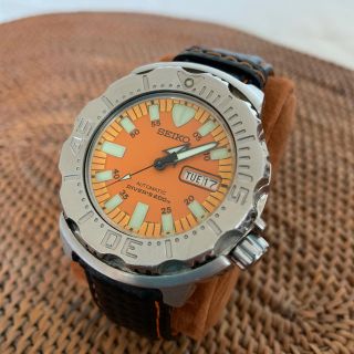 セイコー(SEIKO)のたくん様専用　SEIKO オレンジモンスター カスタム(腕時計(アナログ))