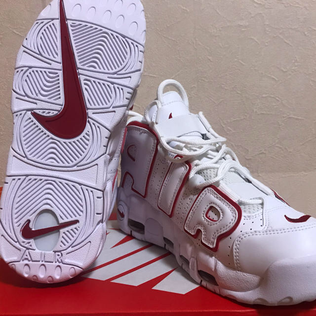 NIKE(ナイキ)のNIKE AIR MORE UPTEMPO ナイキ モアアップテンポ 未使用 メンズの靴/シューズ(スニーカー)の商品写真