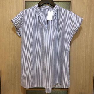 アオキ(AOKI)の新品 AOKI フレンチスリーブ スキッパー ストライプブラウス(シャツ/ブラウス(半袖/袖なし))