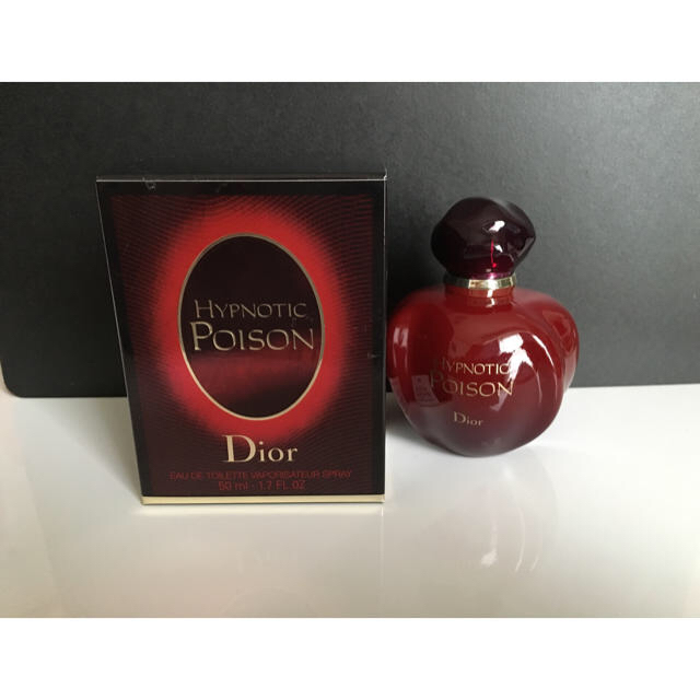 Christian Dior(クリスチャンディオール)のヒプノティックプワゾン コスメ/美容の香水(香水(女性用))の商品写真