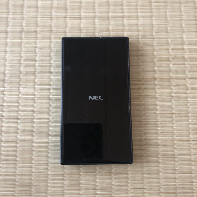 NEC(エヌイーシー)の中古美品☆LTEモバイルルータ Aterm MR05LN スマホ/家電/カメラのPC/タブレット(PC周辺機器)の商品写真