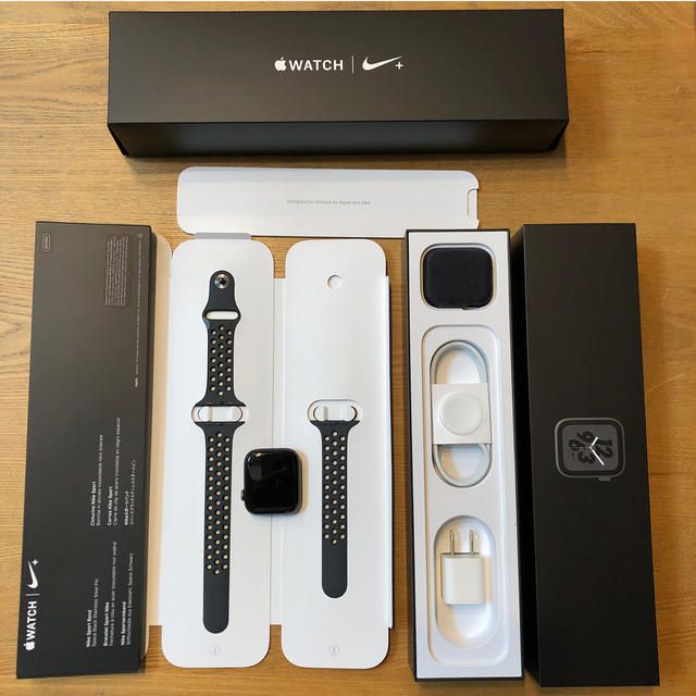 Apple Watch Series 4  44mm space gray