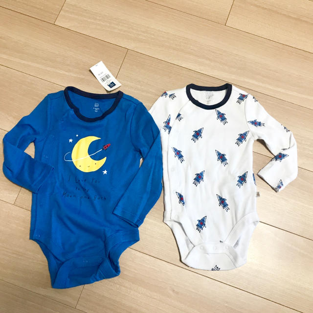 babyGAP(ベビーギャップ)の【新品】GAP 長袖 肌着 ボディーオール 80 2枚セット キッズ/ベビー/マタニティのベビー服(~85cm)(肌着/下着)の商品写真