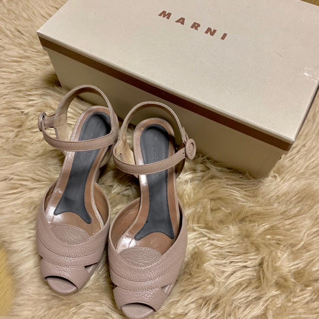 Marni(マルニ)の連休限定値下げMARNI定番サンダル レディースの靴/シューズ(サンダル)の商品写真