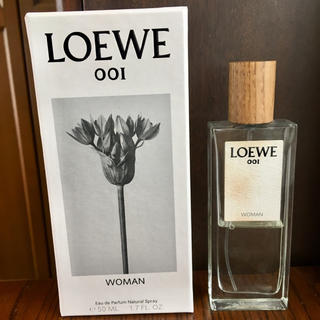 ロエベ(LOEWE)のLOEWE 001 WOMAN オードゥ パルファン 香水 50ml 中古 (香水(女性用))
