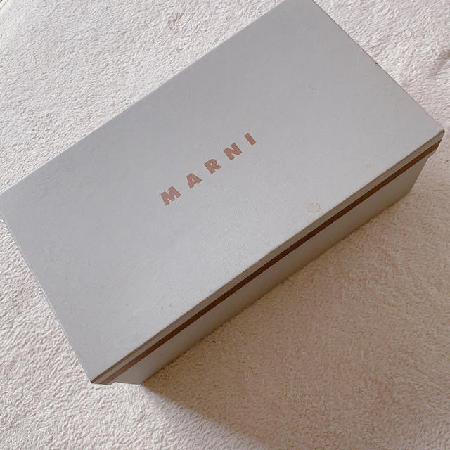 Marni(マルニ)の【最終価格】MARNI 23〜23.5激可愛い変形レトロヒール！定価6万！ レディースの靴/シューズ(ハイヒール/パンプス)の商品写真