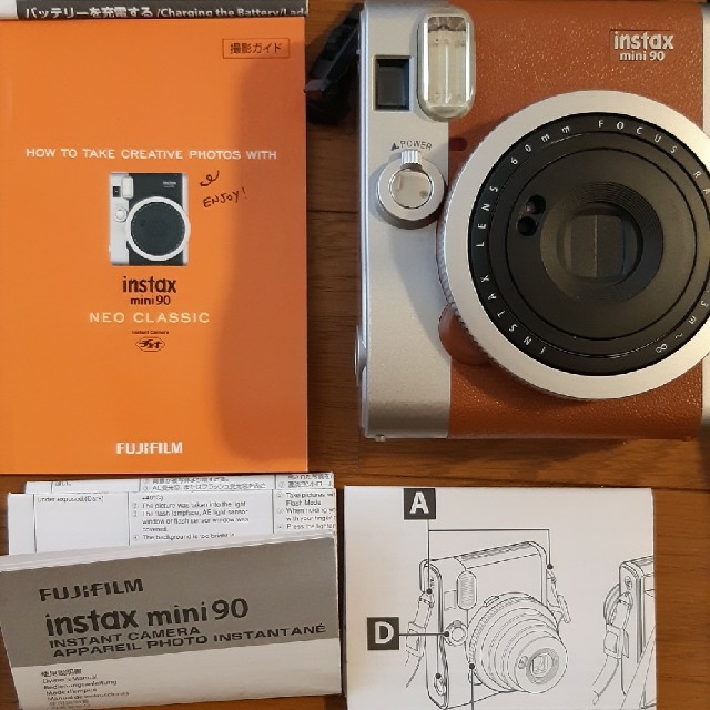 富士フイルム(フジフイルム)のチェキ NEO CLASSIC スマホ/家電/カメラのカメラ(フィルムカメラ)の商品写真