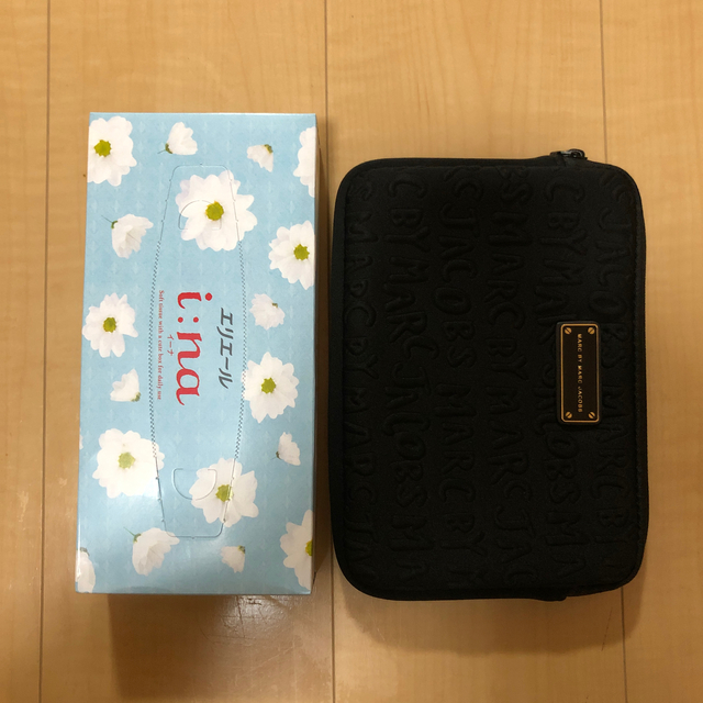 MARC BY MARC JACOBS(マークバイマークジェイコブス)のMARC BY MARC JACOBS iPadケース ポーチ スマホ/家電/カメラのスマホアクセサリー(iPadケース)の商品写真