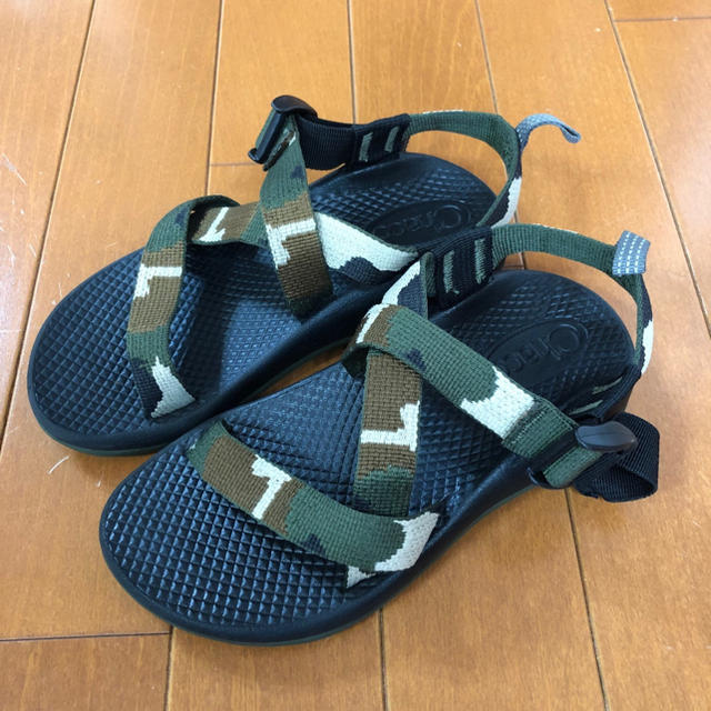 Chaco(チャコ)のChaco サンダル キッズ用(20cm) カモ柄 キッズ/ベビー/マタニティのキッズ靴/シューズ(15cm~)(サンダル)の商品写真