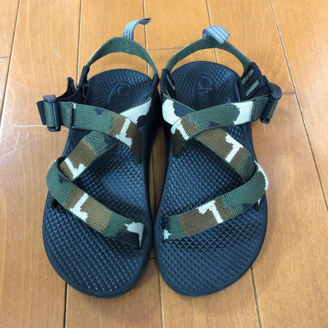 Chaco(チャコ)のChaco サンダル キッズ用(20cm) カモ柄 キッズ/ベビー/マタニティのキッズ靴/シューズ(15cm~)(サンダル)の商品写真