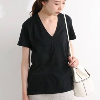 イエナ(IENA)のmomo様専用☆AURALEE　vネックTシャツ(Tシャツ(半袖/袖なし))