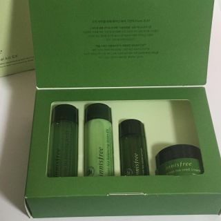 イニスフリー(Innisfree)のinnisfree green tea special kit EX(サンプル/トライアルキット)