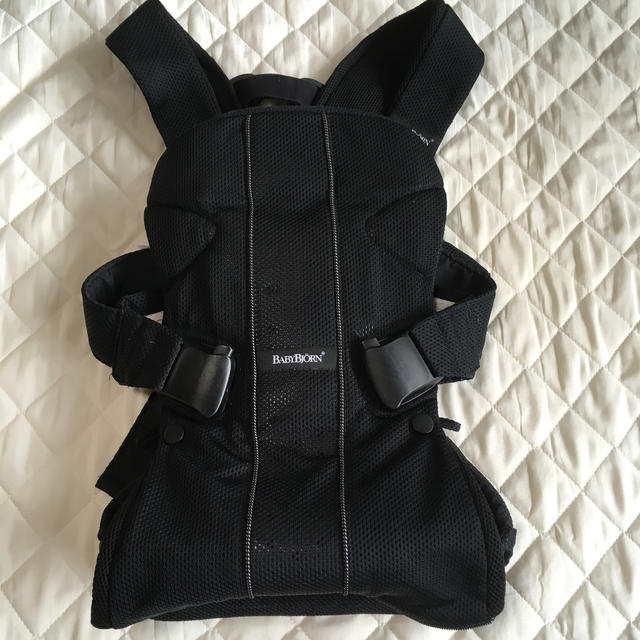 BABYBJORN - ベビービョルン 抱っこ紐 ベビーキャリアOne メッシュ ブラックの通販 by さとう's shop｜ベビービョルンならラクマ