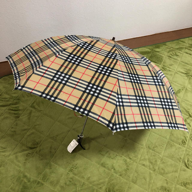 新品未使用 レディース傘 雨傘 折りたたみ チェック レディースのファッション小物(傘)の商品写真
