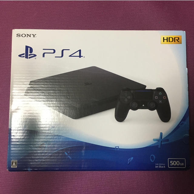 PlayStation4(プレイステーション4)のPS4 slim 500GB エンタメ/ホビーのゲームソフト/ゲーム機本体(家庭用ゲーム機本体)の商品写真