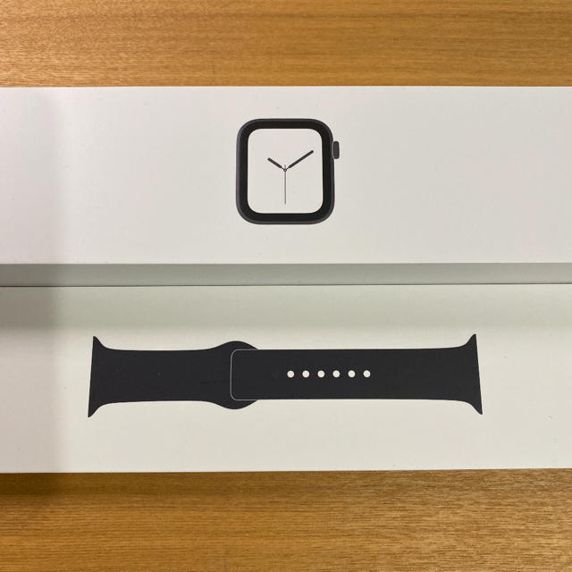 Apple Watch Series 4 GPSモデル 40mm スペースグレイ