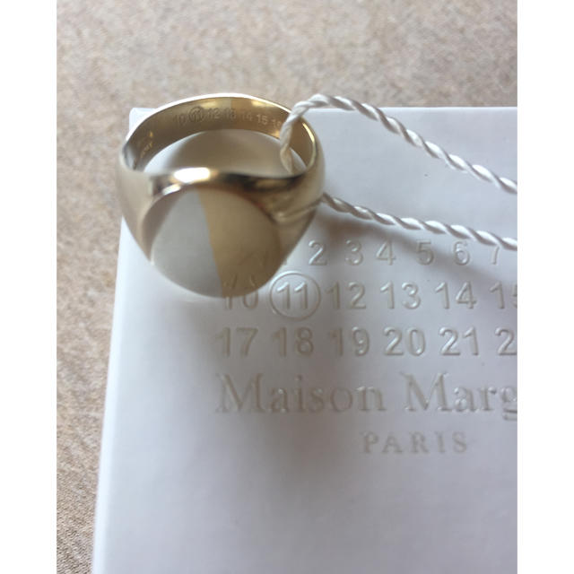 Maison Martin Margiela(マルタンマルジェラ)の18AW新品S マルジェラ ツートーン シグネットリング オーバル シルバー  メンズのアクセサリー(リング(指輪))の商品写真