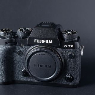 フジフイルム(富士フイルム)のFUji film X-T2 ミラーレス一眼(ミラーレス一眼)