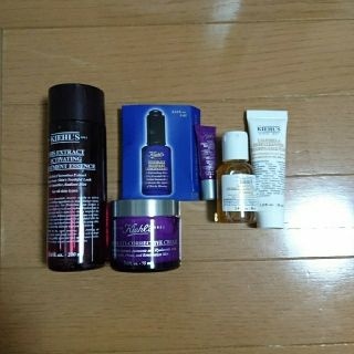 キールズ(Kiehl's)の IRISｴｯｾﾝｽ+ﾏﾙﾁｺﾚｸﾃｨﾌﾞｸﾘｰﾑ75+ｻﾝﾌﾟﾙ4種+ﾎﾟｰﾁ(化粧水/ローション)