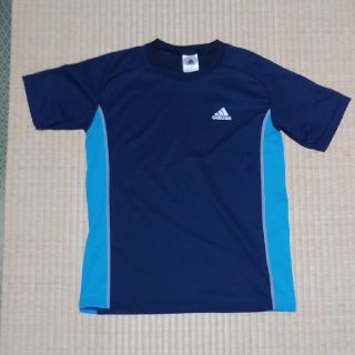 アディダス(adidas)の(送料込)adidas Tシャツ 160cm ネイビー(Tシャツ/カットソー)