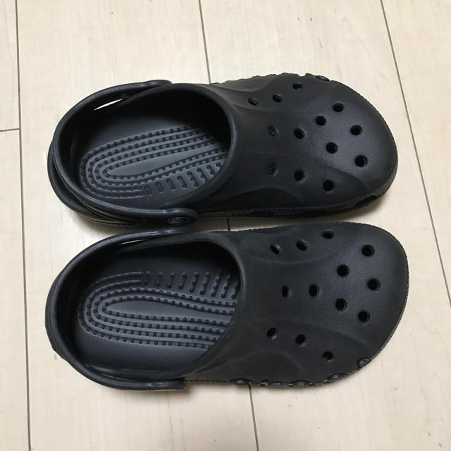 crocs(クロックス)のクロックス バヤ 黒 20㎝ キッズ/ベビー/マタニティのキッズ靴/シューズ(15cm~)(サンダル)の商品写真