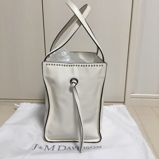 J&M DAVIDSON ベルミニウイズスタッズ  ホワイト  極美品