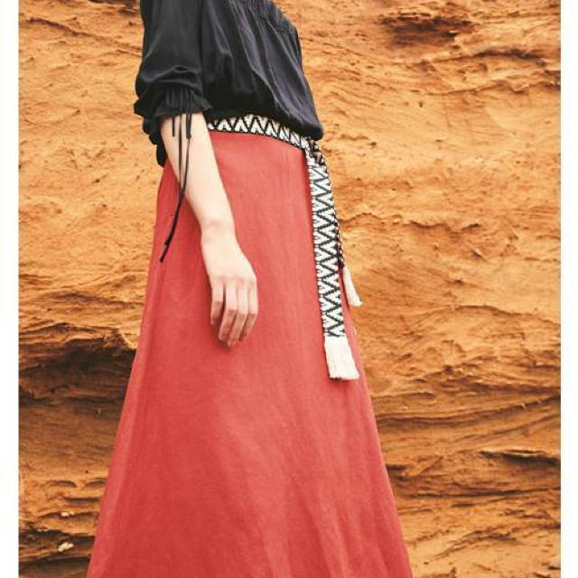 Mila Owen(ミラオーウェン)のトライバル柄リネンフレアスカート レディースのスカート(ロングスカート)の商品写真