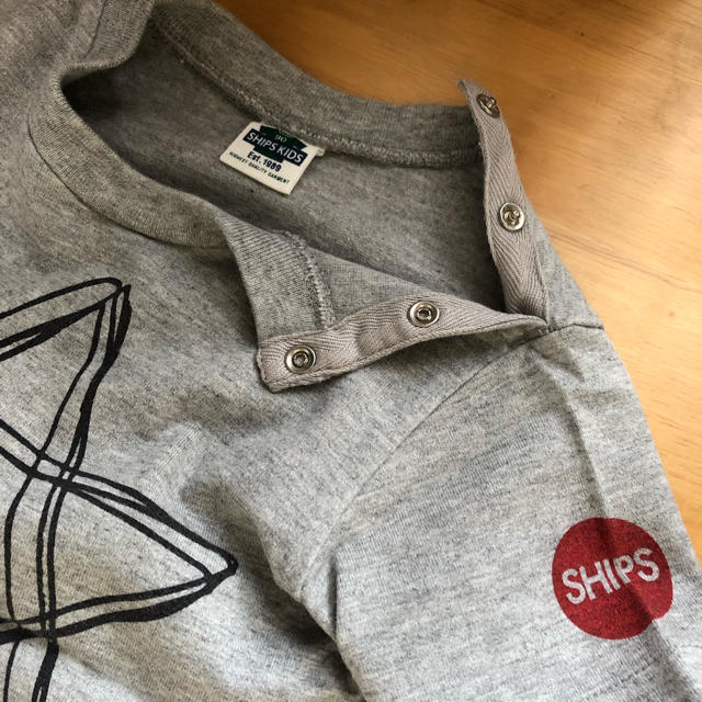 SHIPS KIDS(シップスキッズ)のSHIPS KIDS Tシャツ 90 キッズ/ベビー/マタニティのキッズ服男の子用(90cm~)(Tシャツ/カットソー)の商品写真