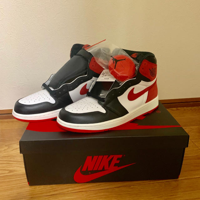 NIKE(ナイキ)のNIKE AIR JORDAN 1 OG TRACK RED 27.5cm メンズの靴/シューズ(スニーカー)の商品写真