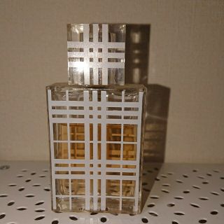 バーバリー(BURBERRY)のBURBERRY BRIT 香水 30ml(香水(女性用))