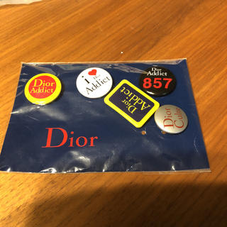 クリスチャンディオール(Christian Dior)の藍樣専用⭐未使用⭐ Christian Dior 缶バッジ セット(その他)