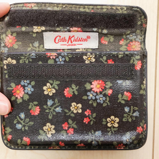 Cath Kidston(キャスキッドソン)のキャスキッドソン　パスケース　定期入れ レディースのファッション小物(名刺入れ/定期入れ)の商品写真