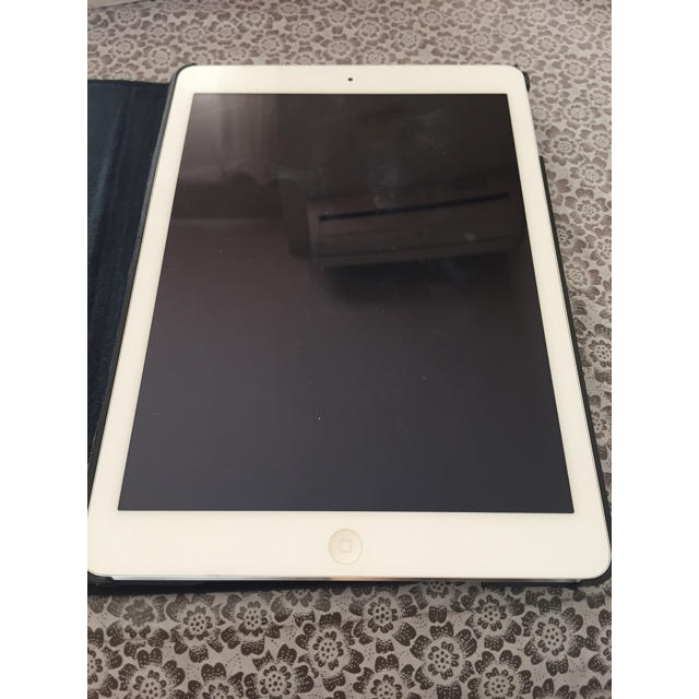 再出品 iPad Air 32GB wifi 品PC/タブレット