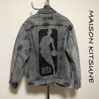 メゾンキツネ(MAISON KITSUNE')のMAISON KITSUNE × NBA / デニムジャケット / サイズS(Gジャン/デニムジャケット)