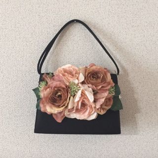 セルフポートレイト(SELF PORTRAIT)の新品 Victoria Rose 🌹 高級クラッチバッグ(クラッチバッグ)