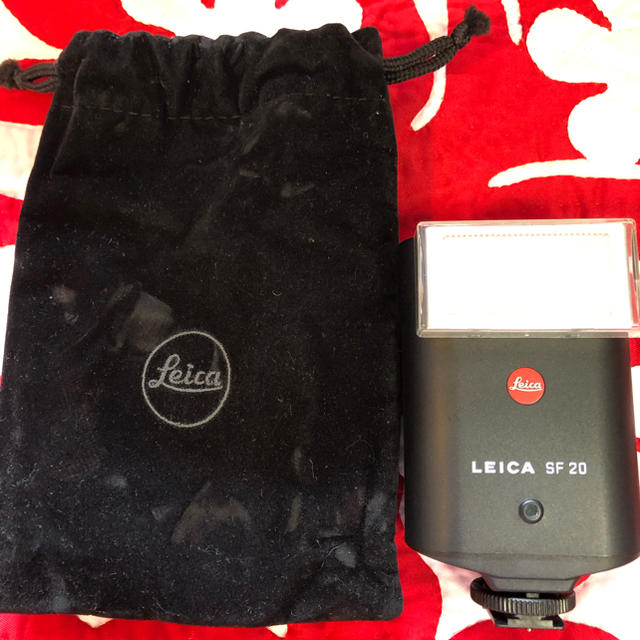 LEICA(ライカ)のLEICA    SF20 フラッシュ スマホ/家電/カメラのカメラ(ストロボ/照明)の商品写真