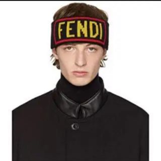 フェンディ(FENDI)のFENDI ヘアバンド(ヘアバンド)