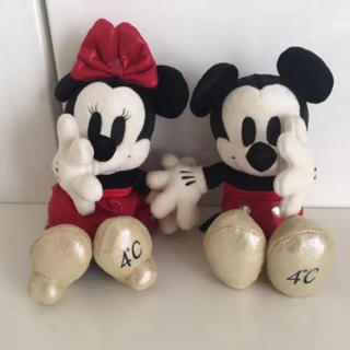 ミッキーマウス(ミッキーマウス)のミッキーとミニーちゃんのペアぬいぐるみ 4°C ディズニー(ぬいぐるみ)