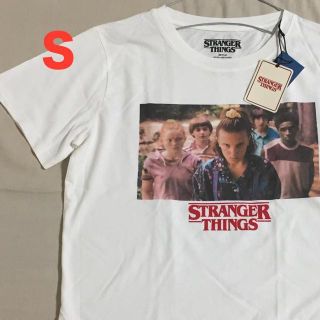 ストレンジャーシングス 公式Tシャツ Sサイズの通販 by u's shop ...